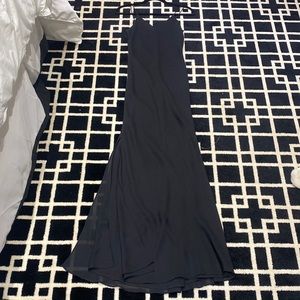 Niki livas black gown